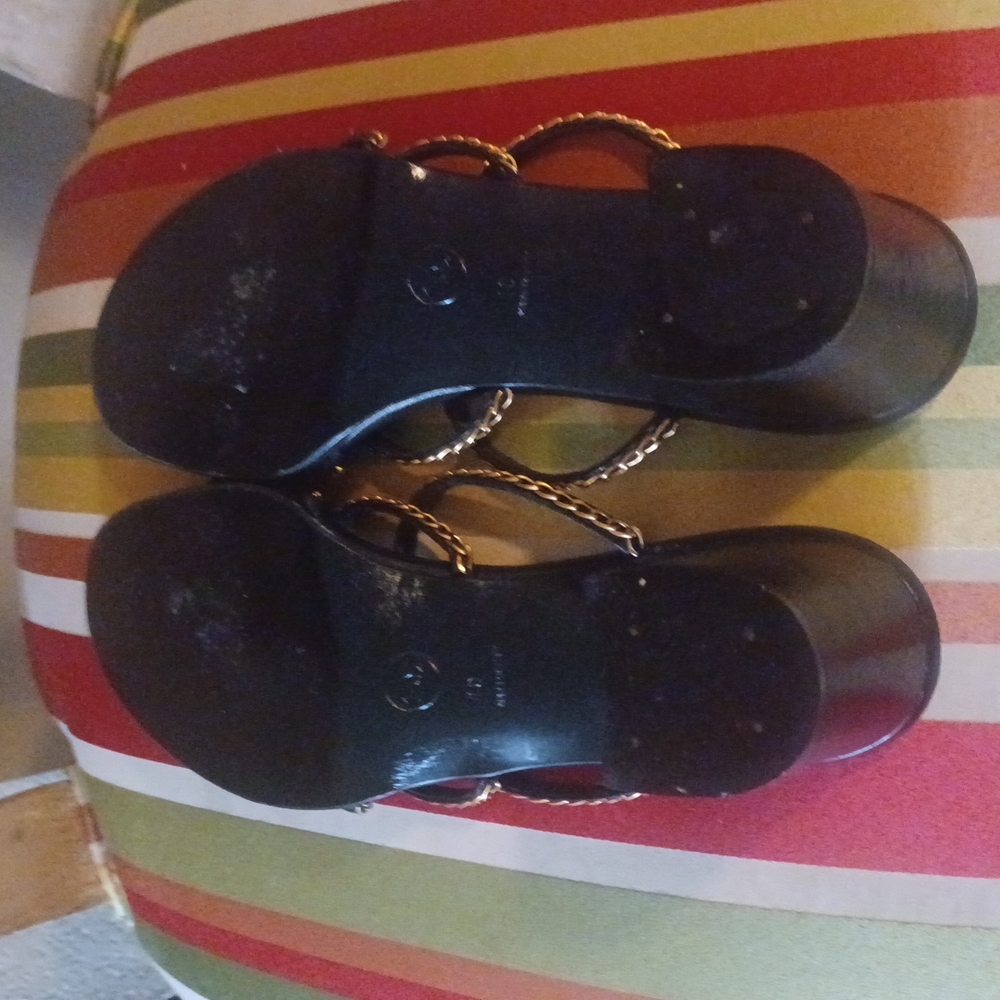 Shoes - Picture 2 of 4